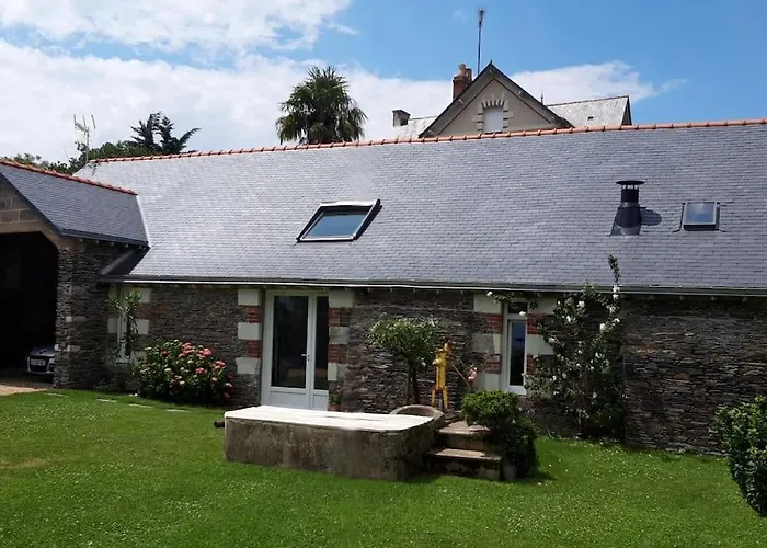 Holiday home Entre Loire Et Vignes